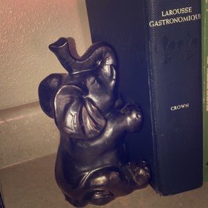 Elephant book end